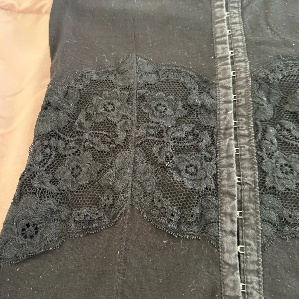 Free People Black lace mixed media hook and eye front Tank Top, size S Petite